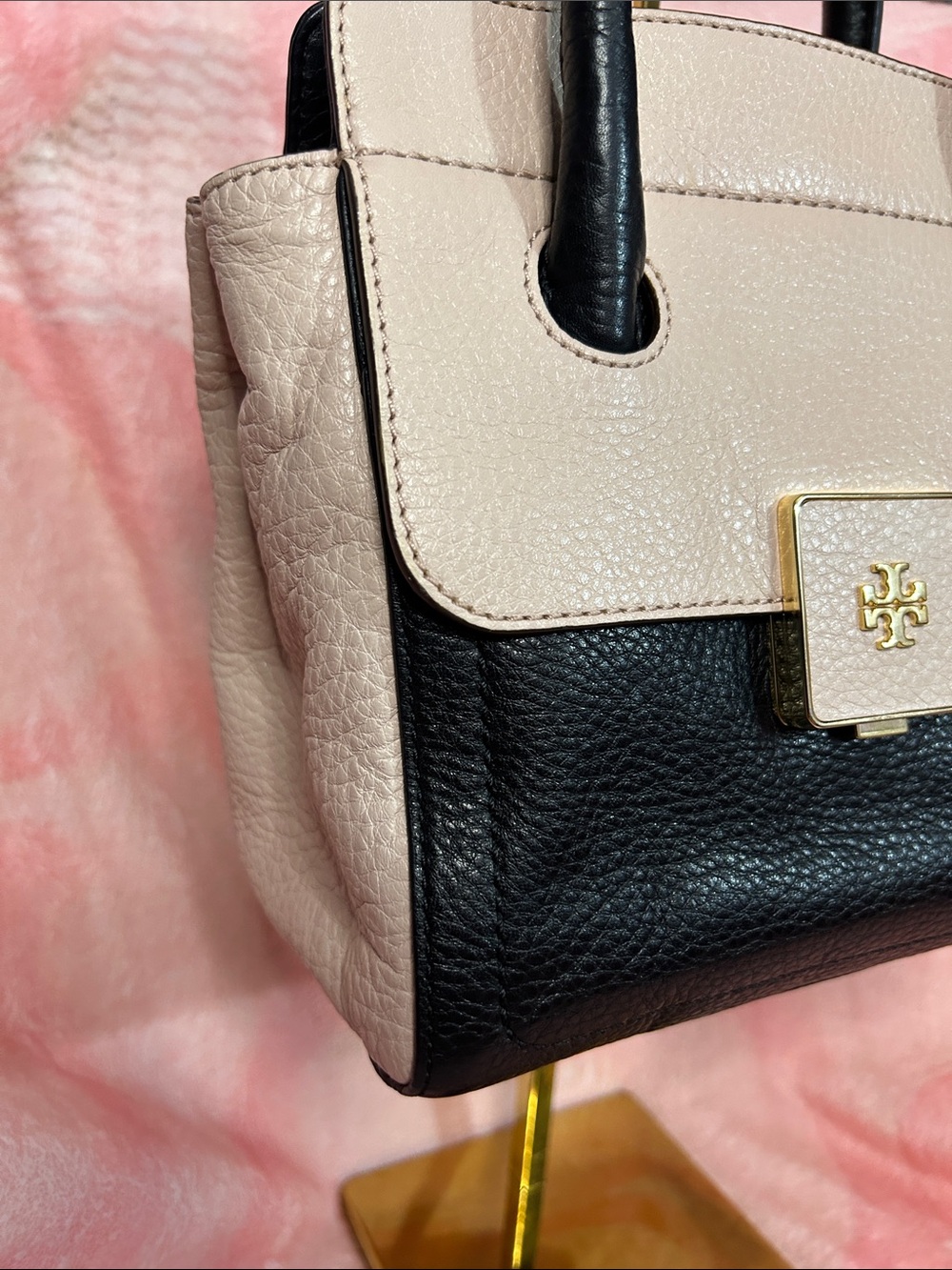 Tory Burch Small Clara Leather Tote in Two Tone Pink and Black Retail $425.00 - Picture 2 of 14